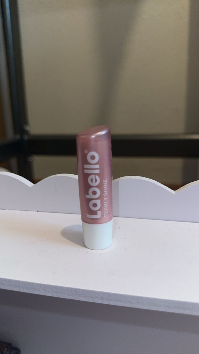 Cura del viso: Labello Pearly Shine – Nuovo (secondo la descrizione) da Oftringen venduto da tola19