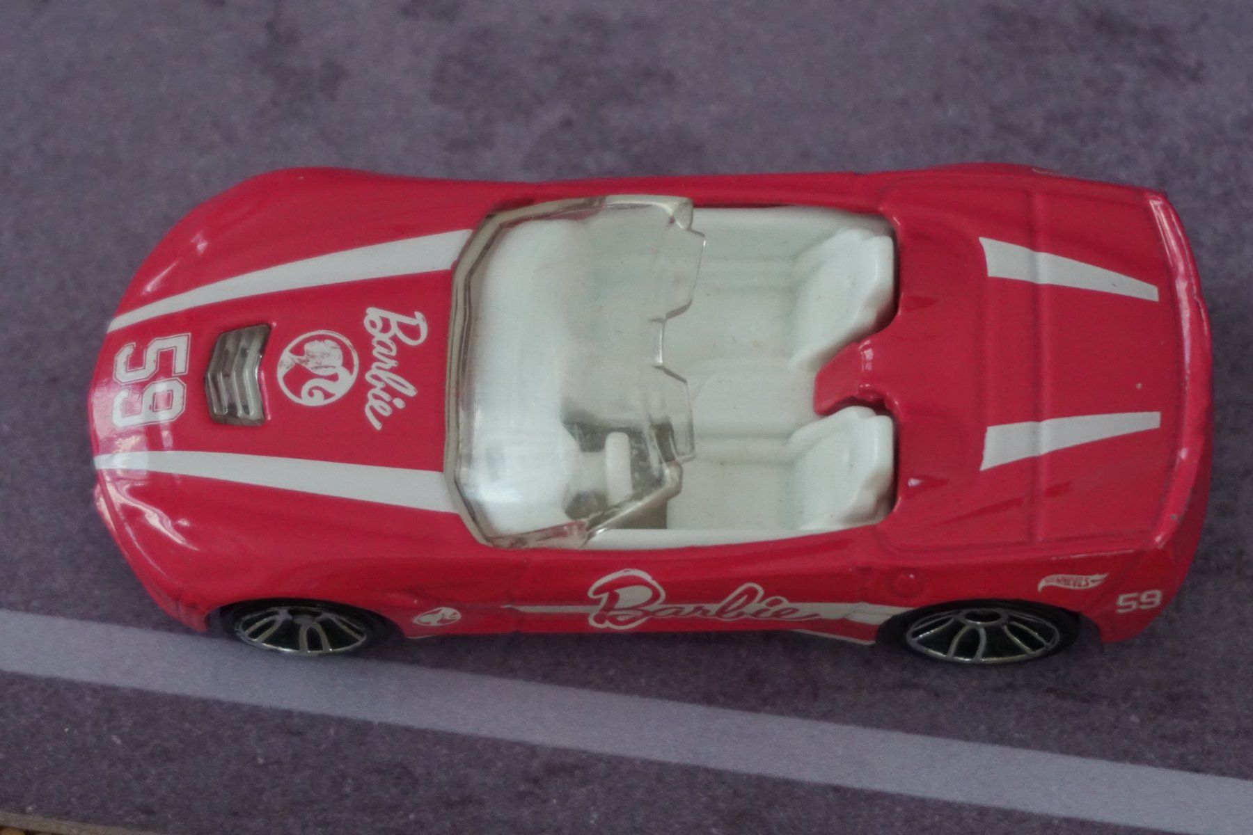 Hot Wheels Modellini d'auto: HotWheels `14 Chevy Corvette Barbie COOL !!!!!!!!!!!!!!! – Usato da Reiden venduto da Doppeldecker69 4