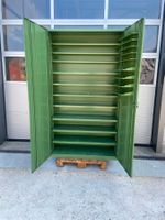 Kleinteillagerschrank / Flügeltürenschrank N° 16