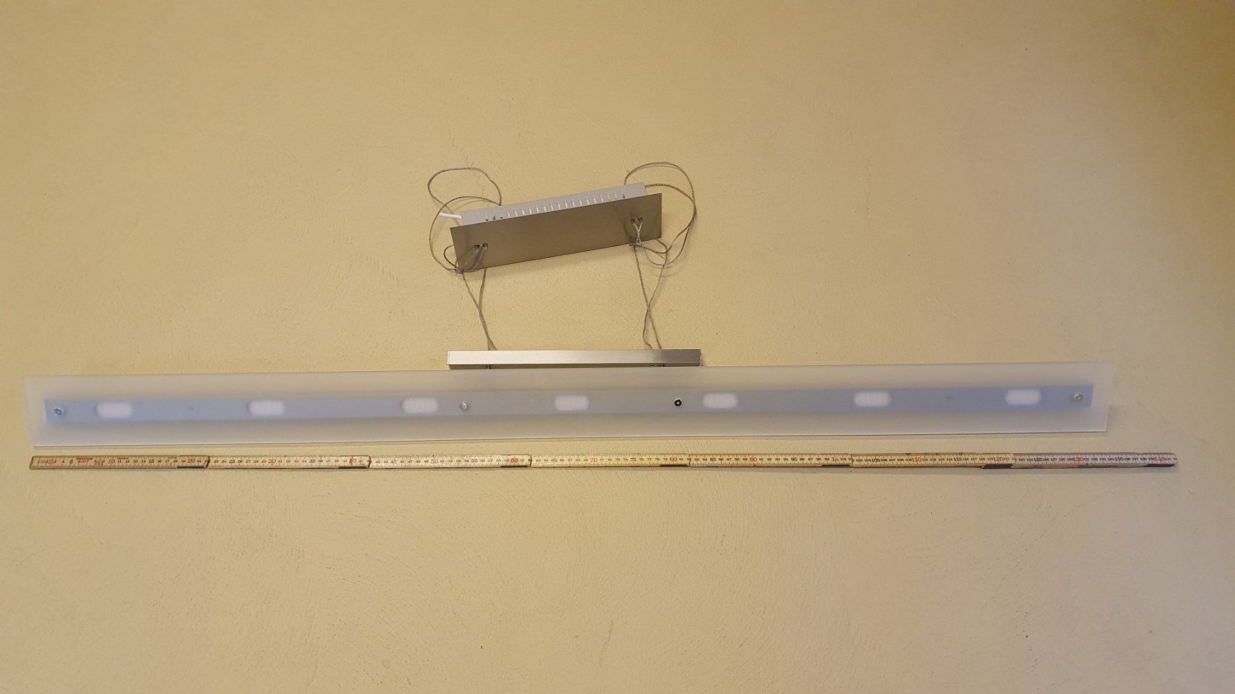 Lampen: Pendellampe Esstisch LED   Länge 135cm – Gebraucht aus Rheinau von Pajaro