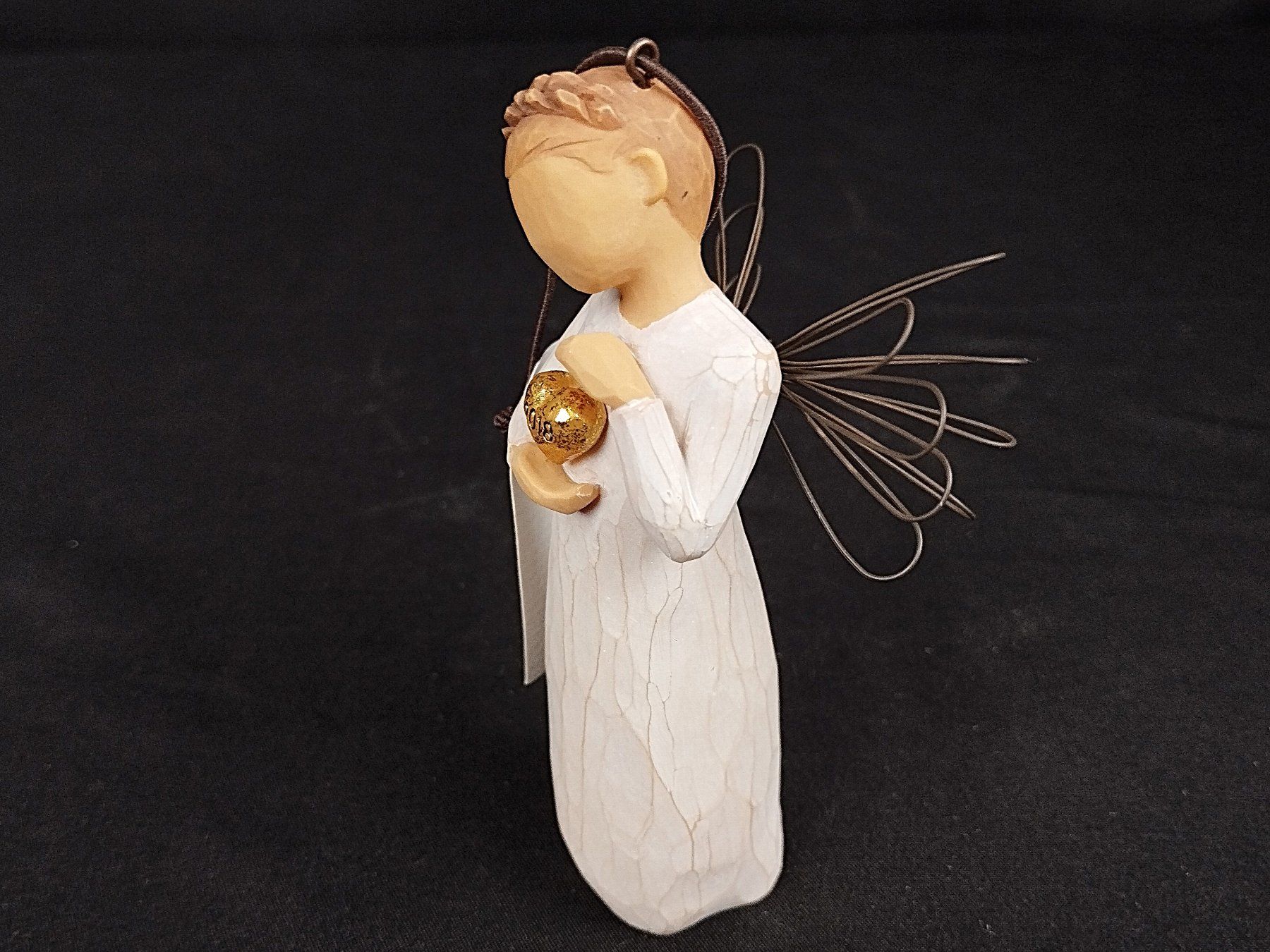 Willow Tree Figurines: DEMDACO Willow Tree Figur "Ornament 2018" – D'occasion à Schübelbach par Restwert_Schubelbach 1