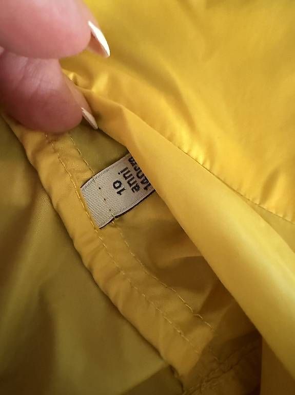 Giacche: Moncler Jacke – Usato da Schaffhausen venduto da Nathalia33 3