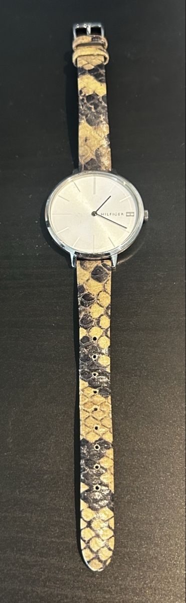 Tommy Hilfiger Uhren: Tommy Hilfiger Damenuhr – Gebraucht aus Basel von Christopher123 1