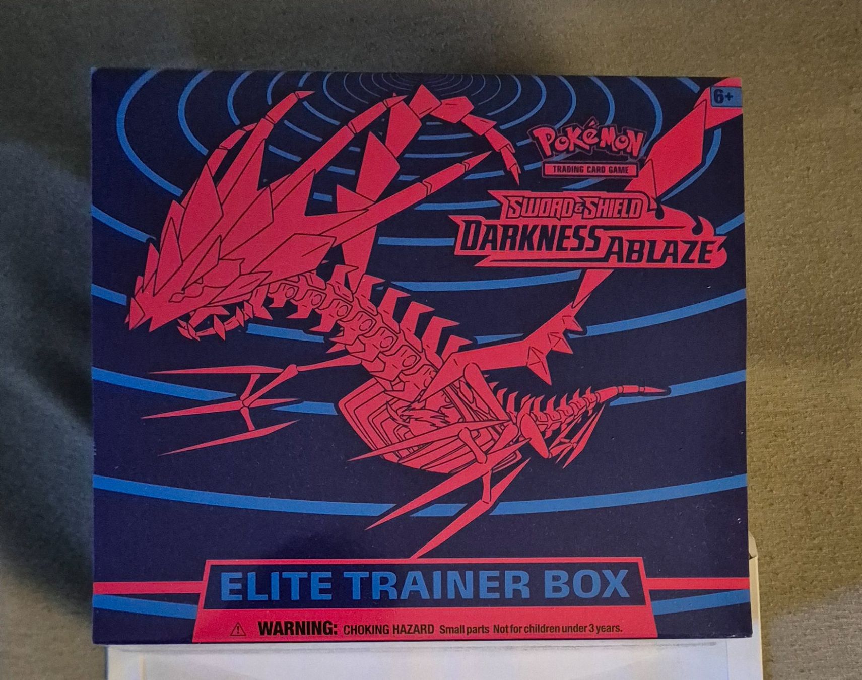 Pokémon Sammelbilder & Trading cards: Pokémon Darkness Ablaze ETB EN Seald – Neu und originalverpackt aus Zofingen von Indigo47