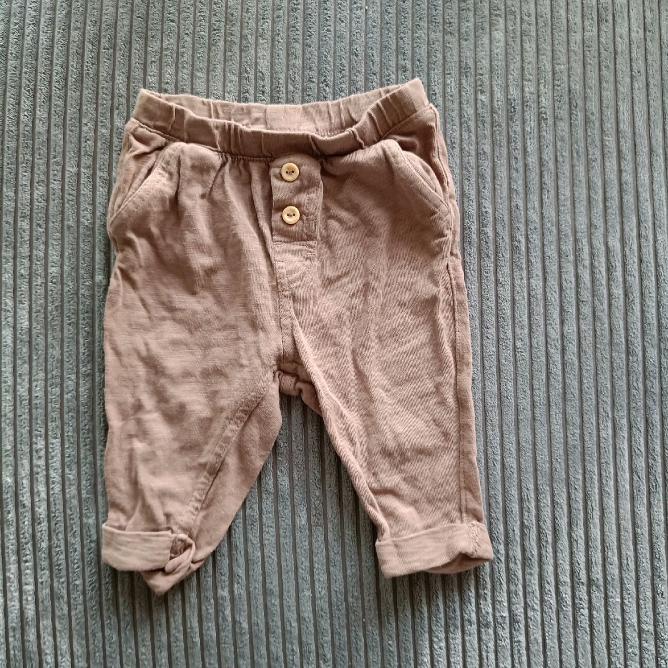 Hosen: Hose Grösse 68 – Gebraucht aus Jaberg von urig17.