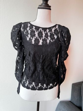 ⭐️Neue Bluse XS Pieces ⭐️