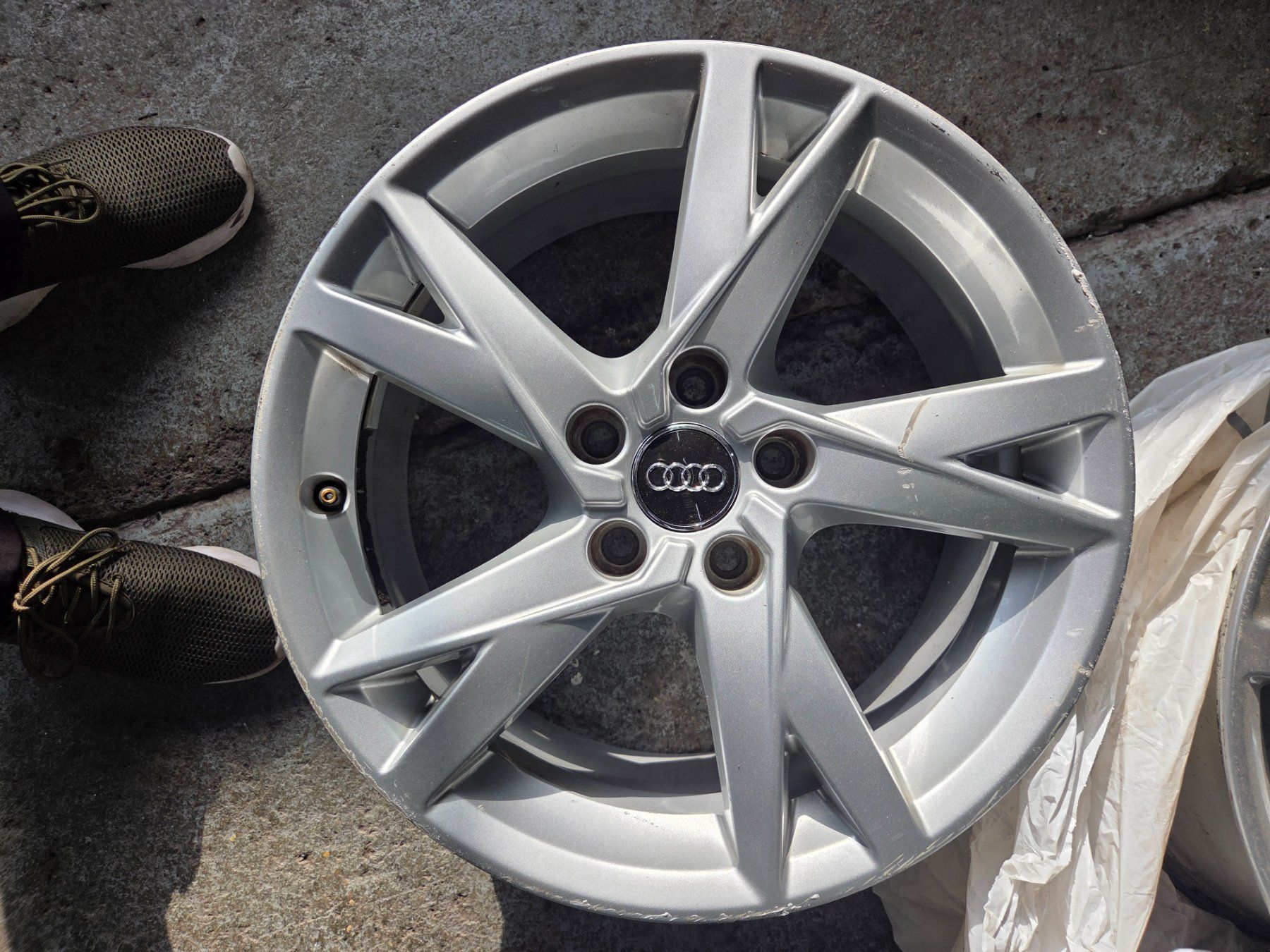 Audi Cerchioni: Jantes Audi 17 pouces – Usato da Yverdon-les-bains venduto da vwg_89 1
