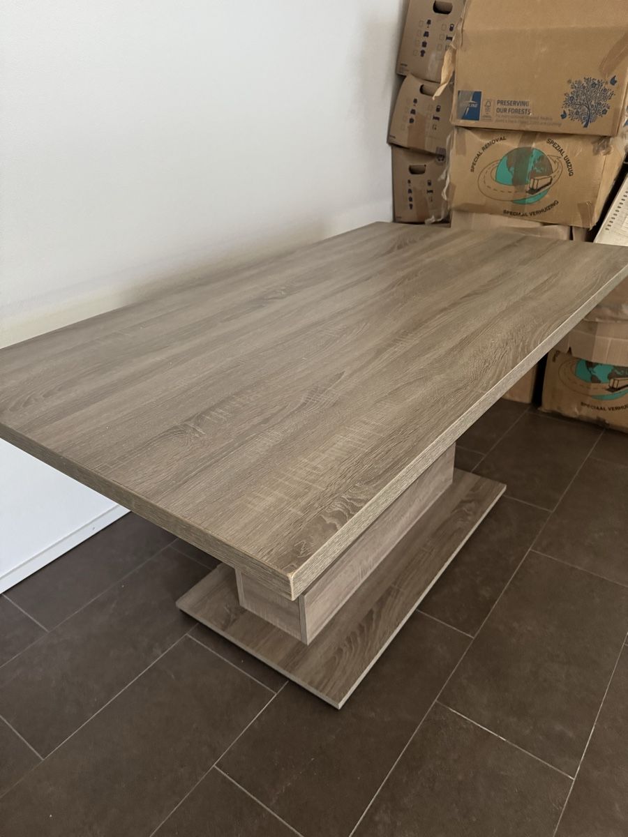 Conforama Tische: Table en bois en bon état – Gebraucht aus Martigny von yah_pf69 2
