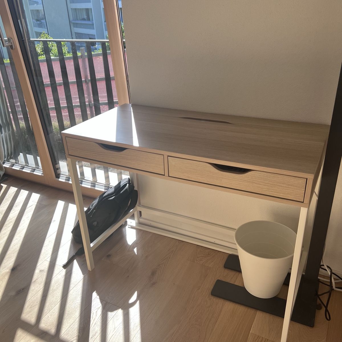 Ikea Scrivanie: Schreibtisch IKEA Alex, 100x48 – Usato da Richterswil venduto da ima_d5fb