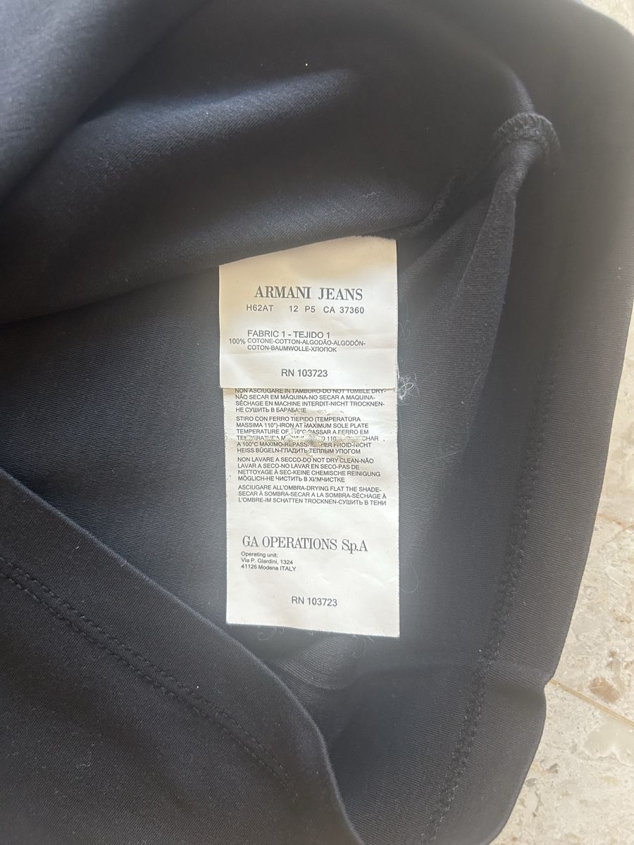 Armani T-shirt: Maglietta Armani taglia S – Nuovo (secondo la descrizione) da Locarno venduto da Matic04 4