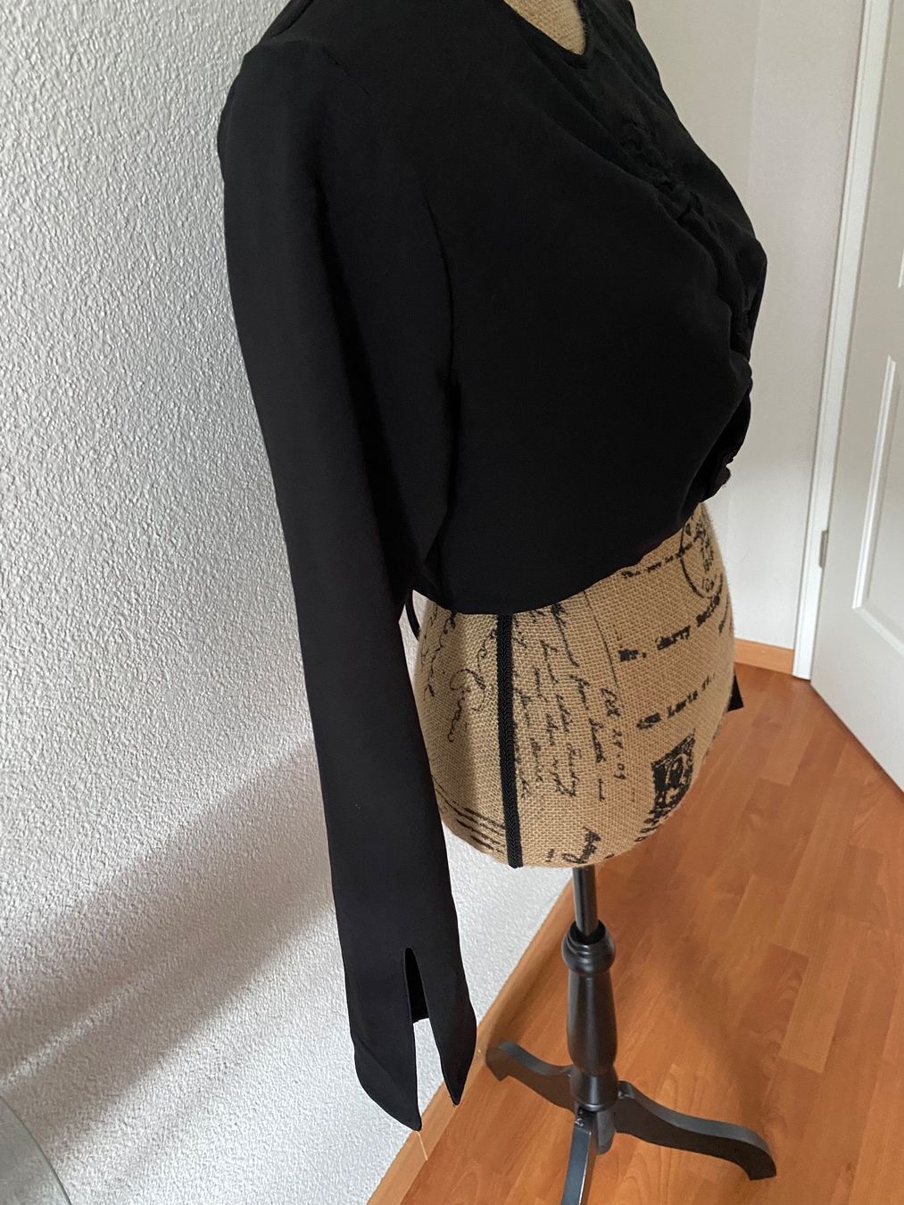 H&M Camicette: Schwarze Bluse Gothic sexy XL – Nuovo (secondo la descrizione) da Balsthal venduto da Uroby 2