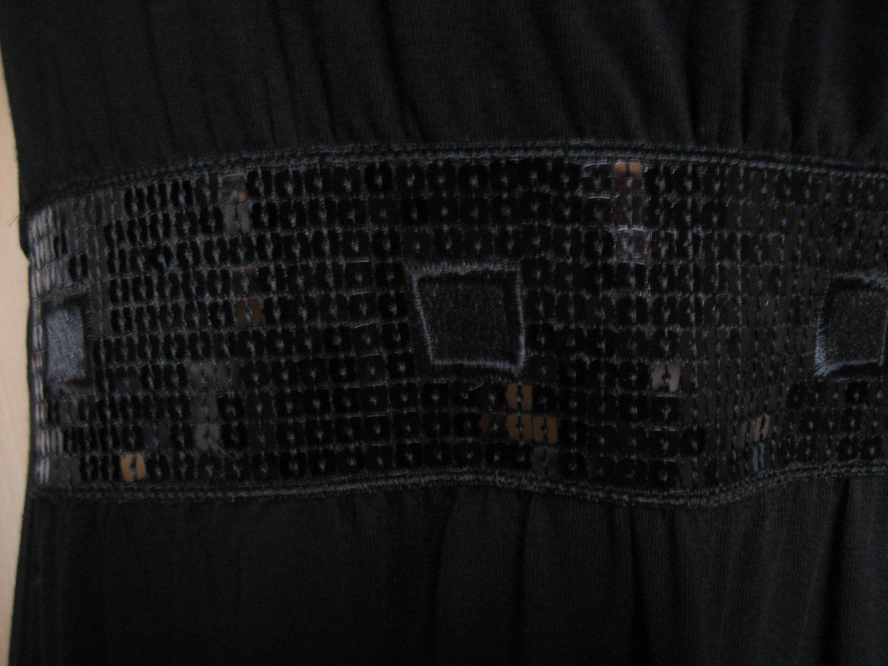 Vestiti: Robe stretch taille L – Nuovo (secondo la descrizione) da Delémont venduto da marryb 2