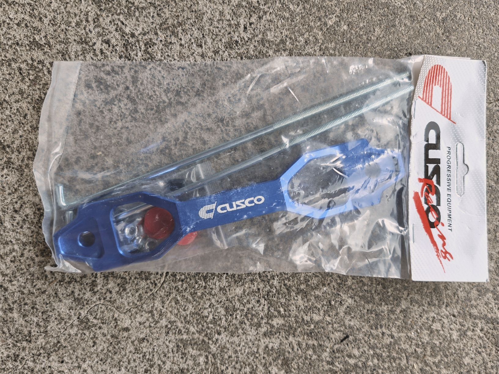 Alle Autoersatzteile: Cusco Racing Batteriehalterung Blau – Neu und originalverpackt aus Dotzigen von EAHdolls