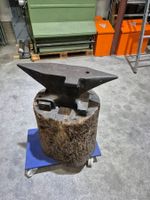 Amboss mit Holzsockel 50cm