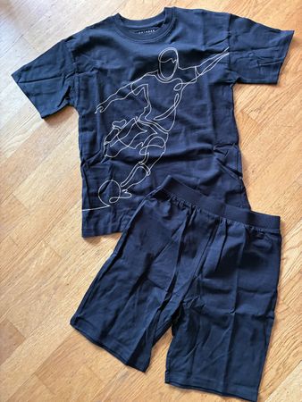 Tolles Pyjama Gr. 134, Neu von Next