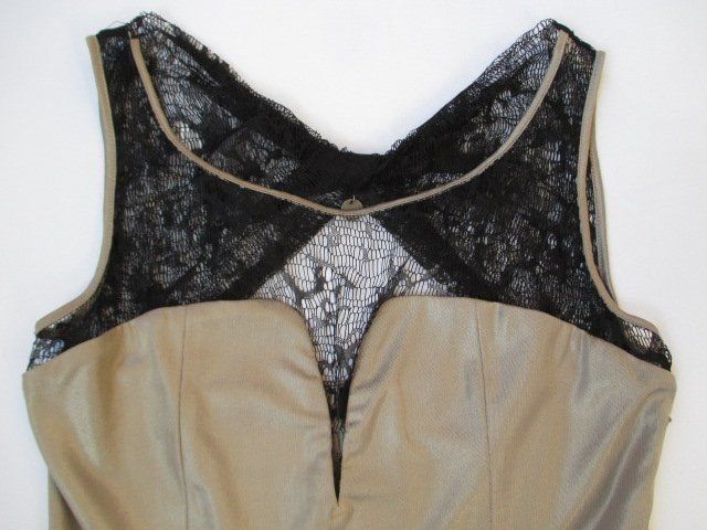 Guess Vestiti: GUESS / fliessendes Kleid mit Spitze Gr. M – Nuovo (secondo la descrizione) da Wetzikon ZH venduto da freeze66north 1