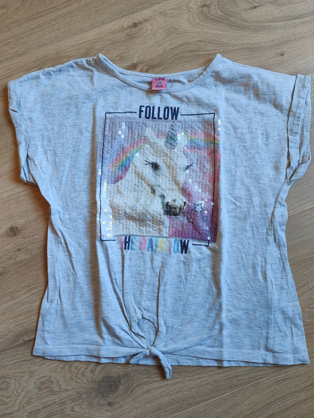 Camicette, T-shirt & Top: T-Shirt mit Einhorn - Gr. 146/152 – Usato da Kirchleerau venduto da hop82