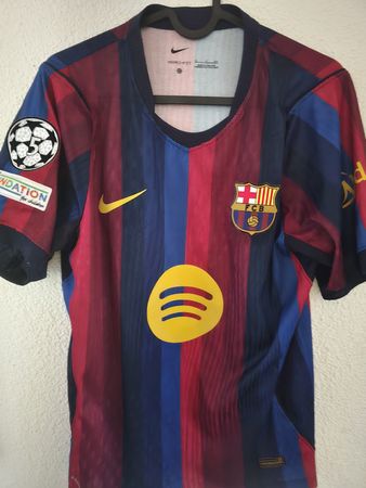 FC Barcelona Fussball Trikot Grösse S Authentic shirt