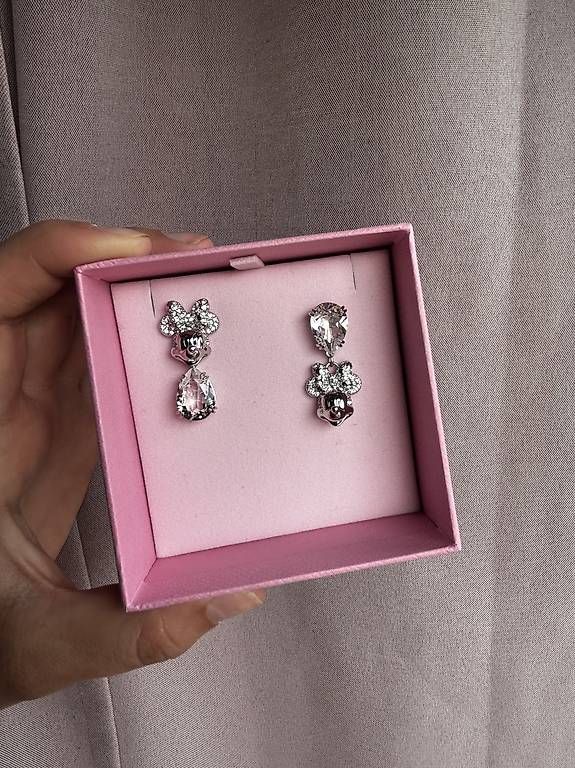 Swarovski Orecchini pendenti & Orecchini a lobo: Orecchini Minnie Mouse Swarovski Disney100 – Usato da Breganzona venduto da gemmatistarelli