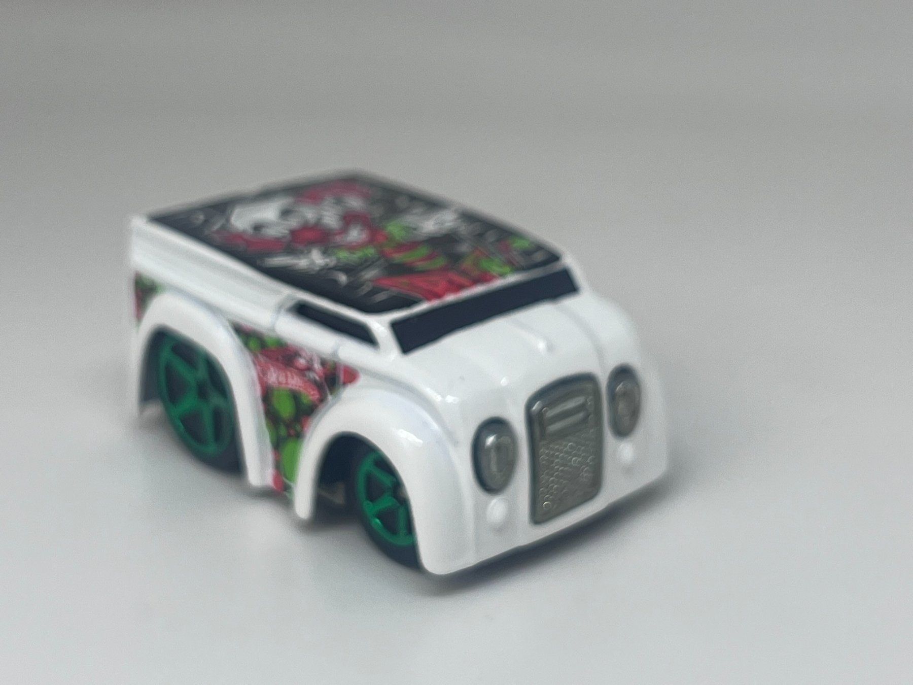Hot Wheels Modellini d'auto: Hot Wheels Dairy Delivery #91 – Usato da Wildegg venduto da LaaBoutique