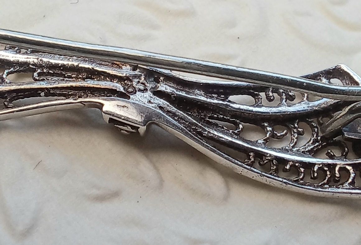 Spille & Fermagli: Antike Brosche Schleife Filigran  Silber 835 – Usato da Buchs AG venduto da Dzirul 6