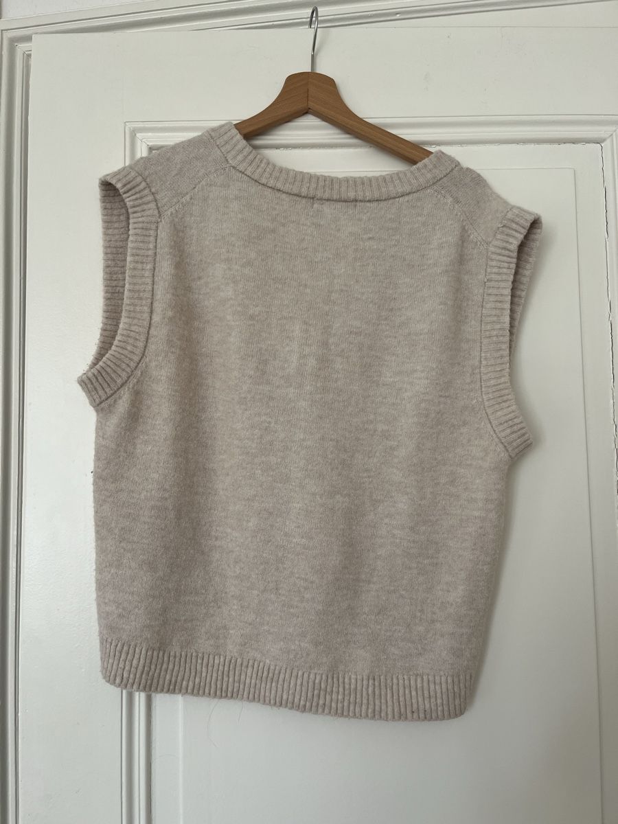 H&M Gilet & Giacche senza maniche: Pollunder H&M beige – Nuovo (secondo la descrizione) da Basel venduto da cat_25m7 1