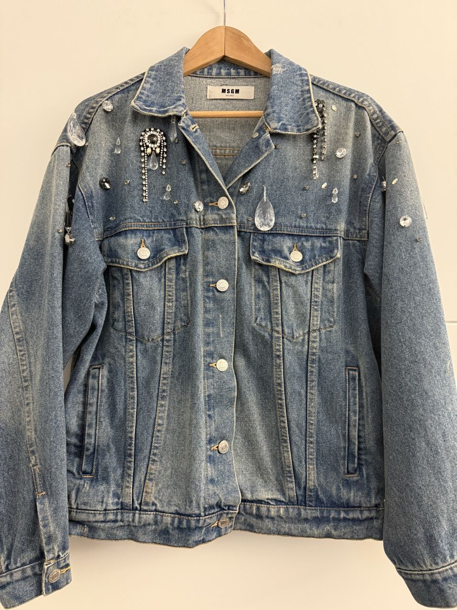 MSGM Giacche: Jeansjacke MSGM mit Schmucksteinen Grösse 38 blau – Usato da Mettmenstetten venduto da _4_YOU_