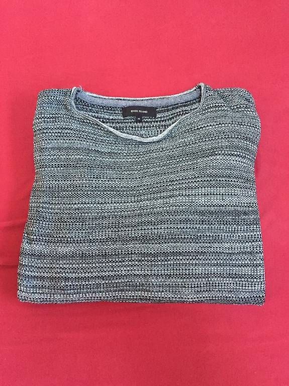 Pulls & Sweat-shirts: Grauer Pullover – D'occasion à Montlingen par jos_2rwv 2
