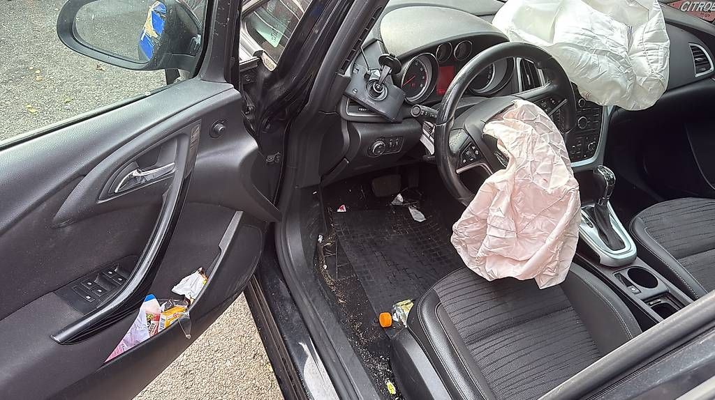 Autos: Opel Astra J  1.4T  Ersatzteile  – Gebraucht aus Udligenswil von Sch2s 2