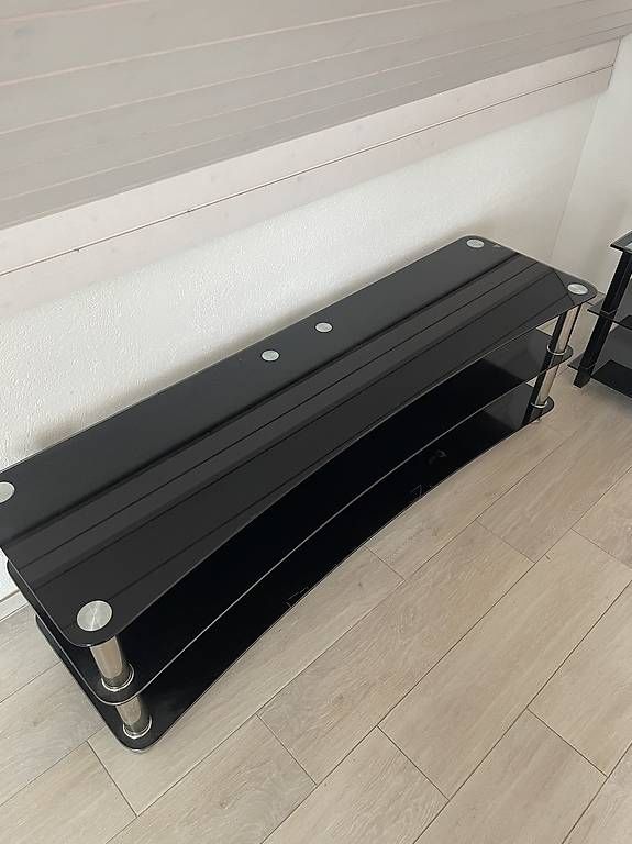 Mobili TV: TV Möbel aus Glas – Usato da Höri venduto da paulaangela 1