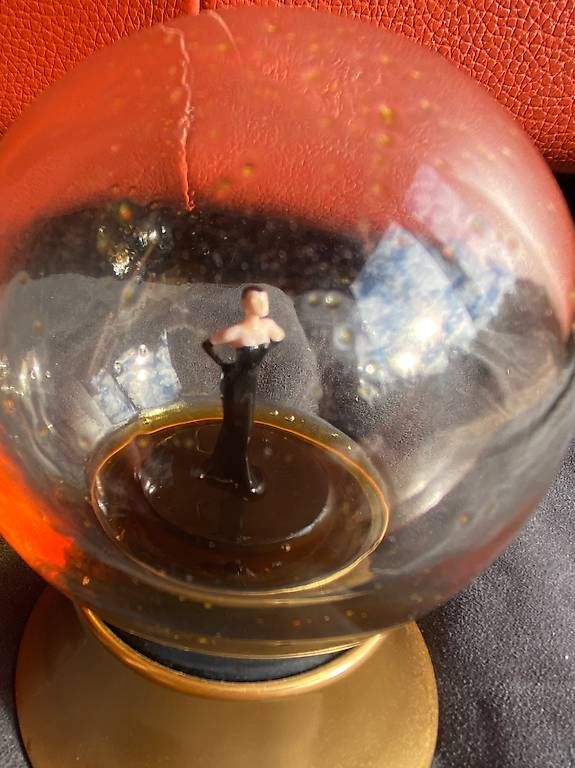 Figurines: BOULE A NEIGE Jean-Paul Gaultier – D'occasion à Bassecourt par reggilou01 3