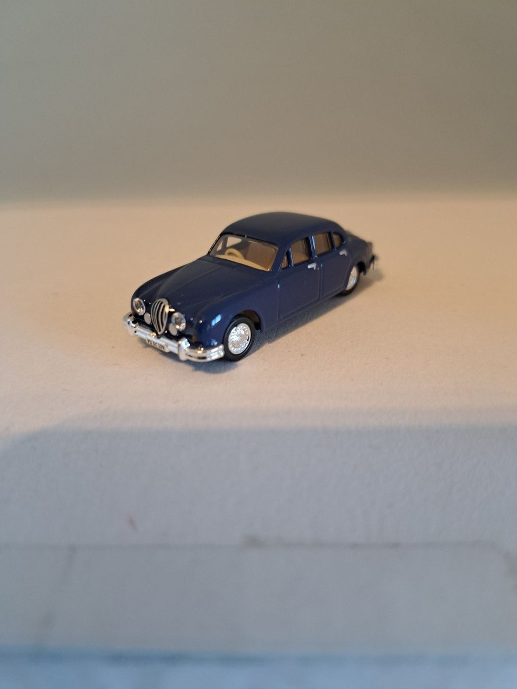 Jaguar Modellini d'auto: Alles Jaguar! – Nuovo (secondo la descrizione) da Liestal venduto da leroy09 4