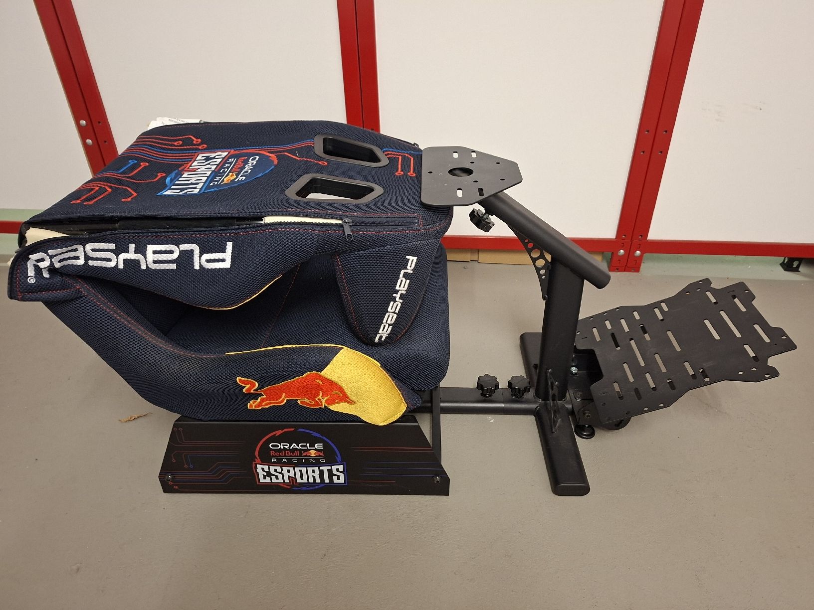 Playseat Stühle: Gaming Sitz Redbull Edition – Neu (gemäss Beschreibung) aus Oftringen von ret_qf6y 4
