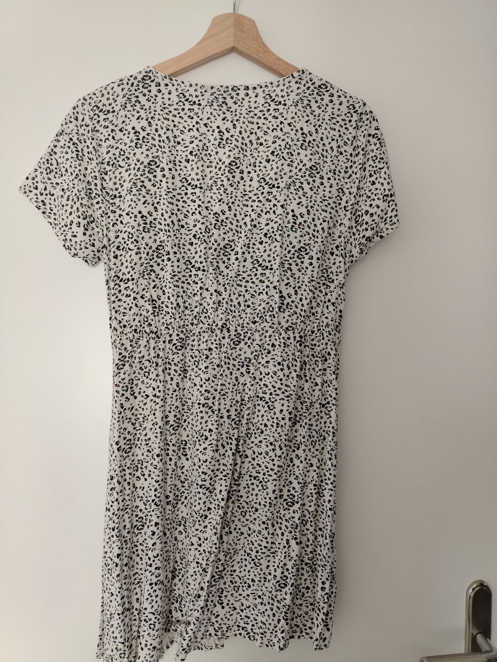 Vestiti: Minikleid Volcom mit Leoprint – Usato da Schönenbuch venduto da sop_n7zd 1