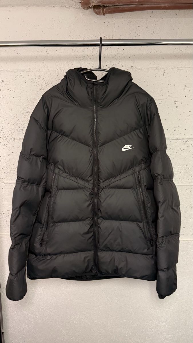 Nike Jacken: Nike Jacke – Neu (gemäss Beschreibung) aus Laupen BE von La_Vida_Loca1986
