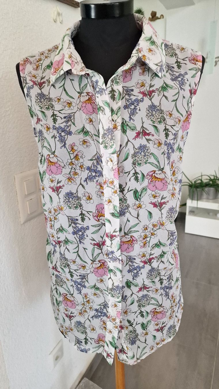 H&M Camicette: Chiffon-Bluse mit Blumen von H&M – Usato da Wil  AG venduto da Kfloh