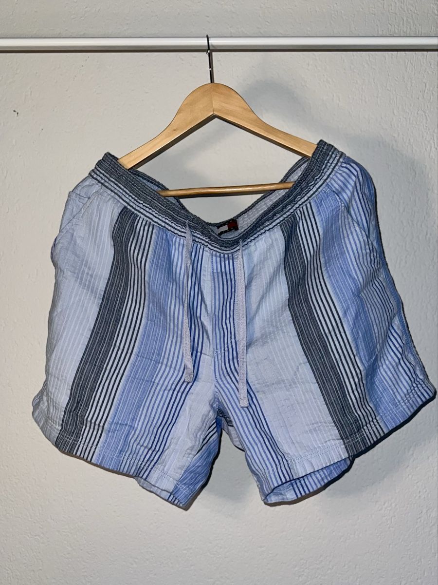 Tommy Hilfiger Hosen: Tommy Hilfiger Shorts – Gebraucht aus Thun von Lololori 1