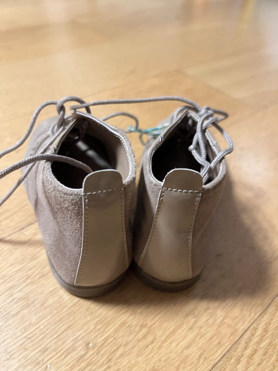 Scarpe per ragazzi: Schuhe Roly Poly lackiert Spain Gr. 25 Mädchen – Usato da Zollikerberg venduto da Huglina 2