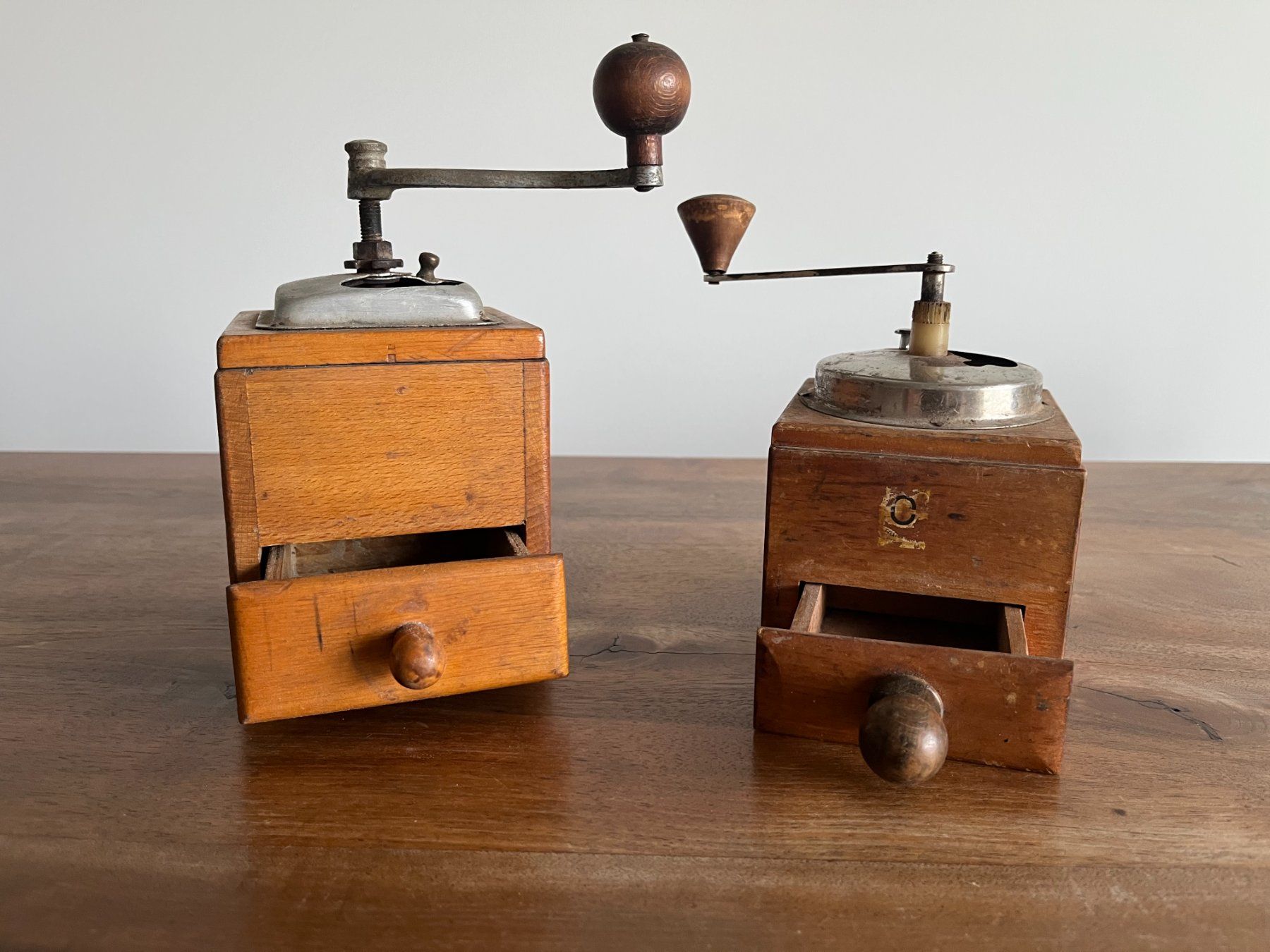 Elettrodomestici da cucina: 2x Kaffeemühle aus Holz – Usato da Uznach venduto da Pommes06 2