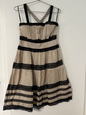 Morgan Kleid (Beige mit schwarzer Spitze) Gr.M