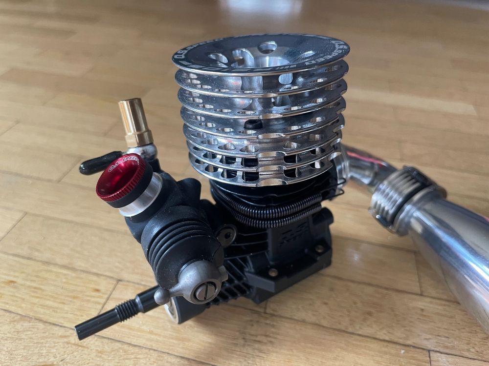 O.S. SPEED 21 ENGINE R2105 SET (Neu (gemäss Beschreibung)) in Egg b ...