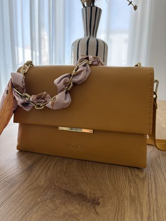 Ted Baker Umhängetasche