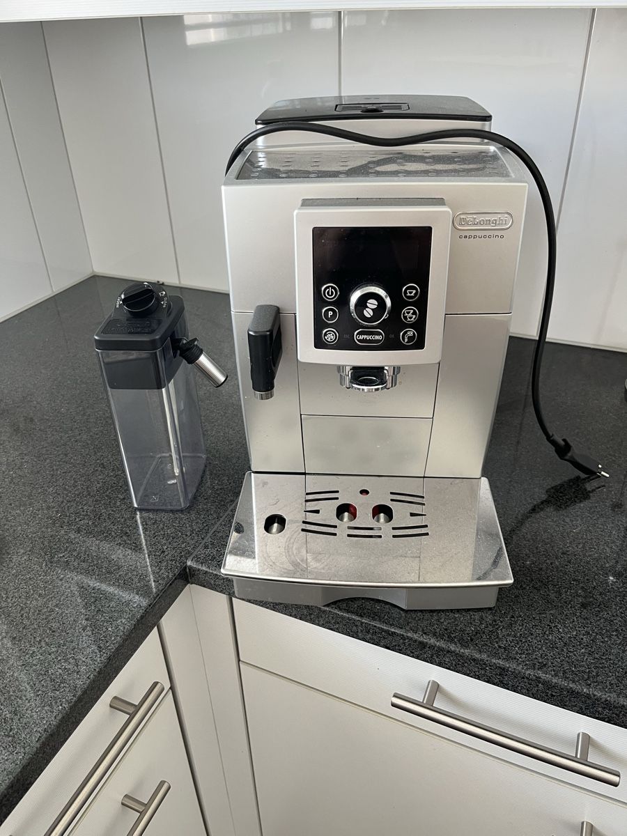 De'Longhi Macchine per caffè & Macchine per espresso: Kaffemaschine – Usato da Bülach venduto da Zuerichick 1