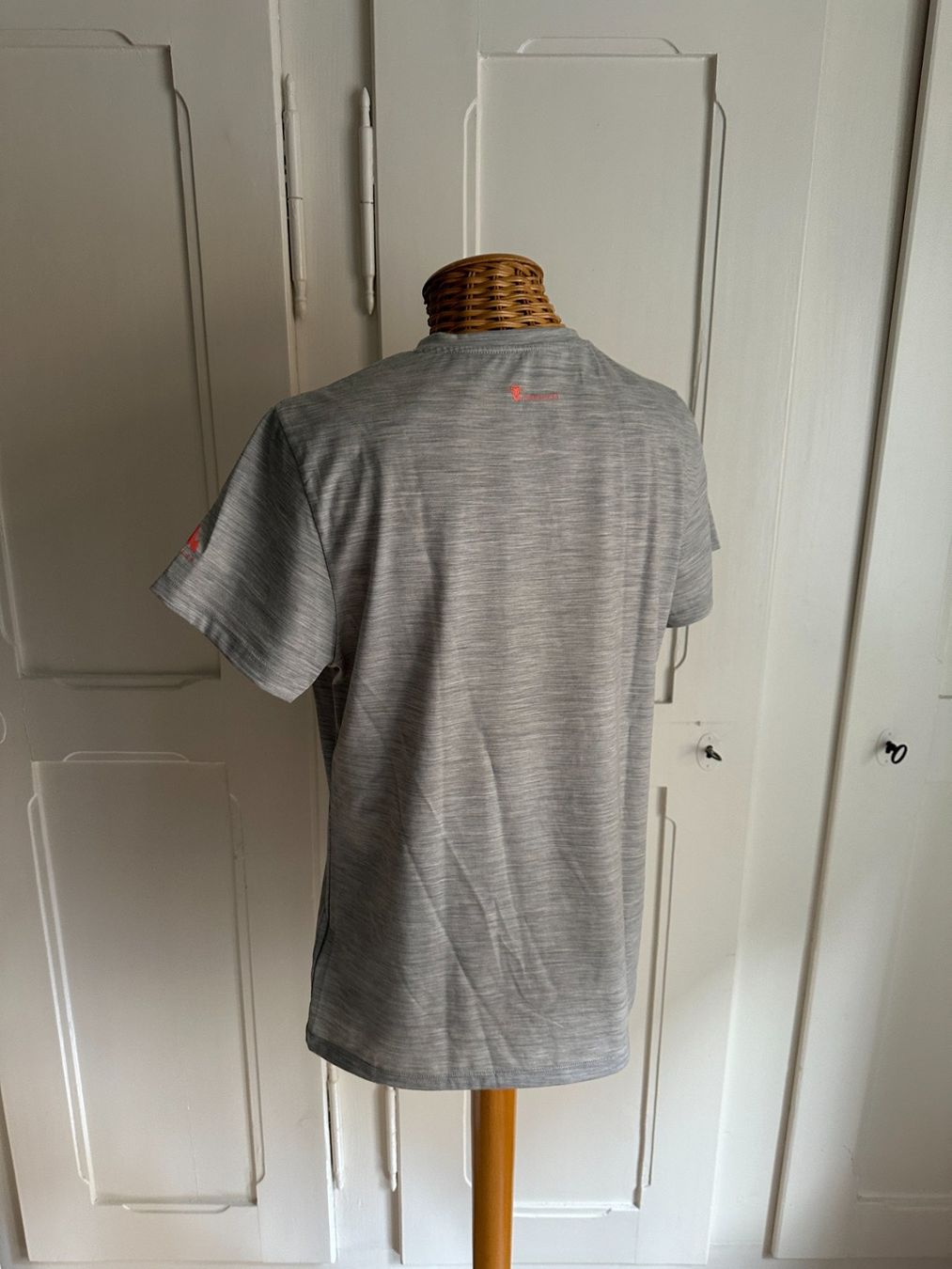 Mckinley T-shirt: McKINLEY - Outdoor T-Shirt hellgrau 44 – Usato da Zürich venduto da Diazaio 2