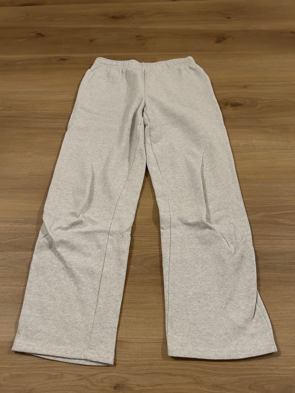 Pantaloni: Training gris clair très agréable – Usato da Delémont venduto da elena_neuhaus