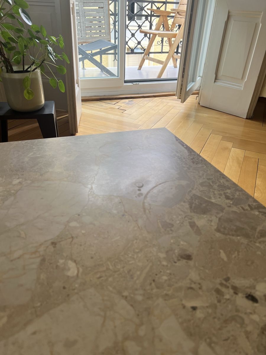 Audo Tische: Audo Androgyne Walnuss Sand – Gebraucht aus Luzern von Soeuv 8