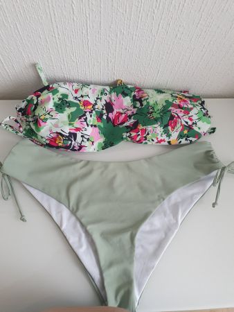 Magnifique bikini d'été vert et fleuri - Taille XL