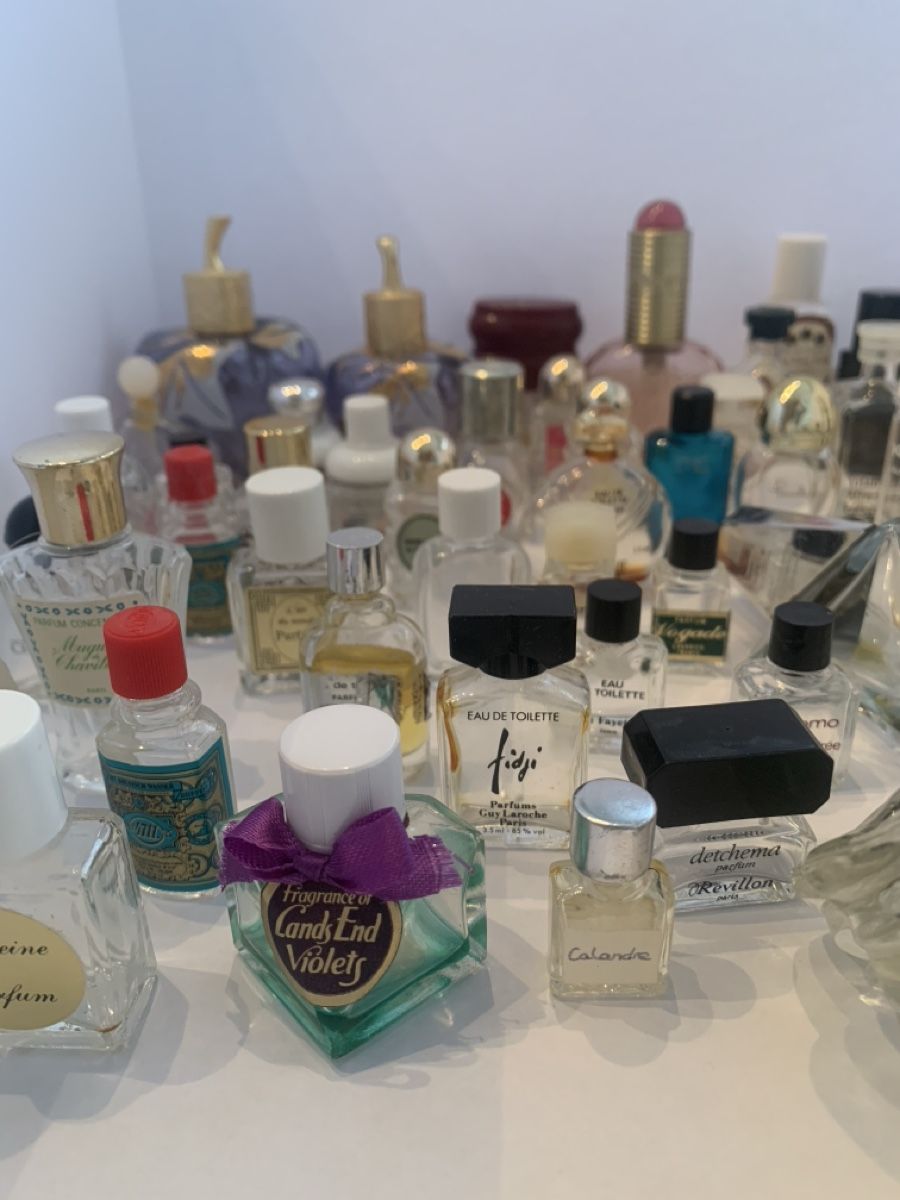 Profumi & Eau de Toilette: Leere Parfum Miniaturen – Usato da Hochdorf venduto da Blume007 2