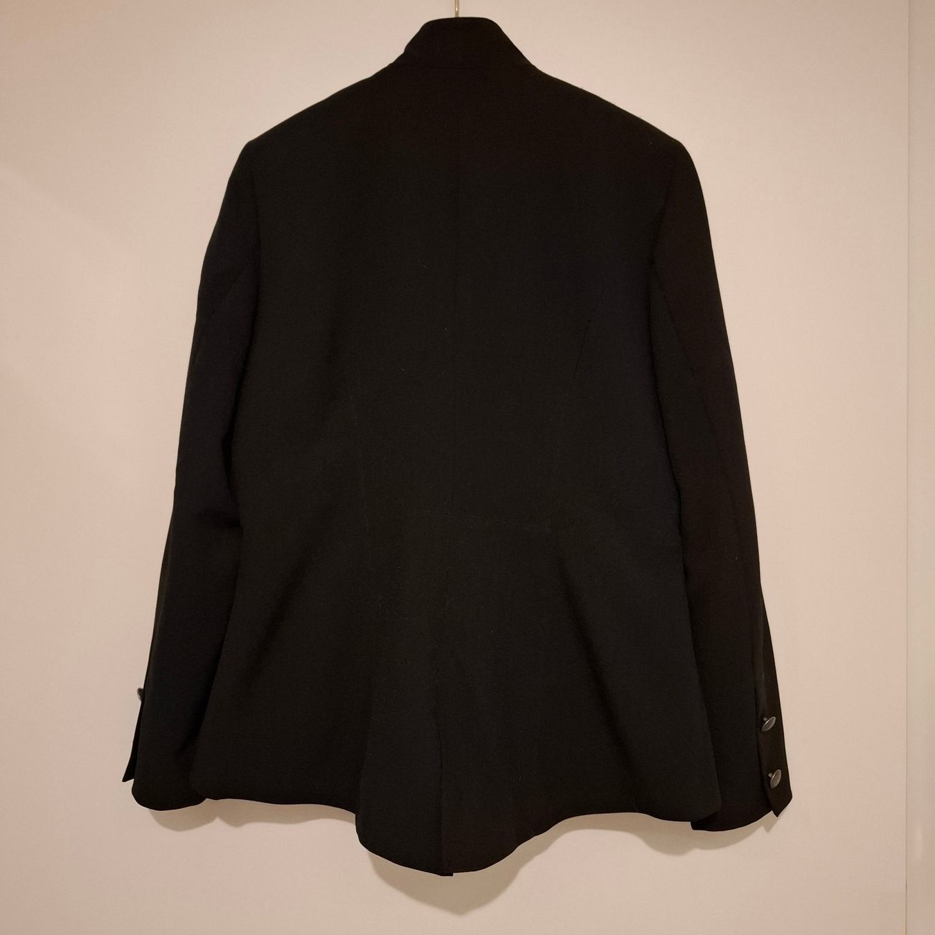 Giacche: Damen-Blazer schwarz – Usato da Hombrechtikon venduto da Tinea82 4