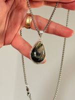 Collier avec labradorite en forme de poire 💎